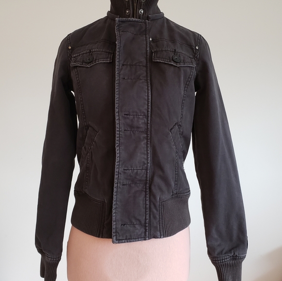 π₯SALEπ₯ TNA Winter Bomber Jacket - Preloved - Picture 2 of 12
